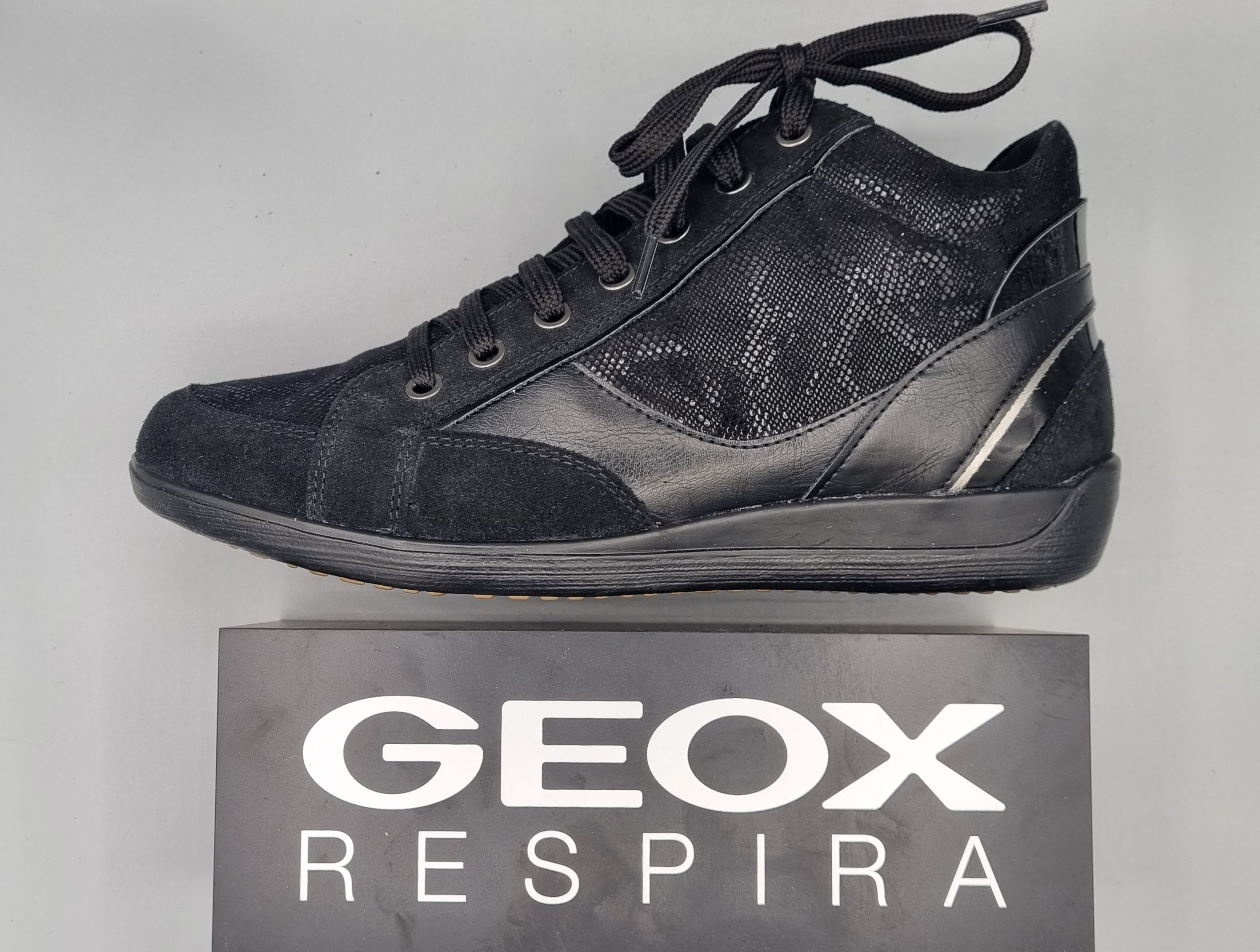 GEOX Sneakers-Baskets montante cuir femme modèle Myria - noir -Nous Seuls  Chaussures - Fréjus - Sainr Raphaël